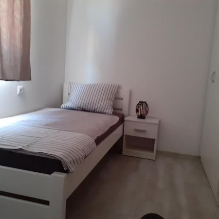 Apartmani Grumf Gornji Karin Exteriér fotografie