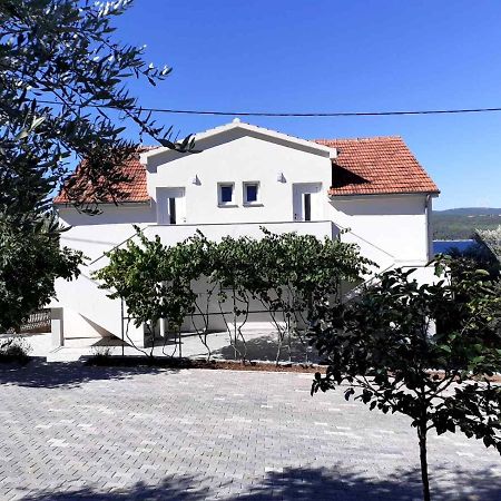 Apartmani Grumf Gornji Karin Exteriér fotografie