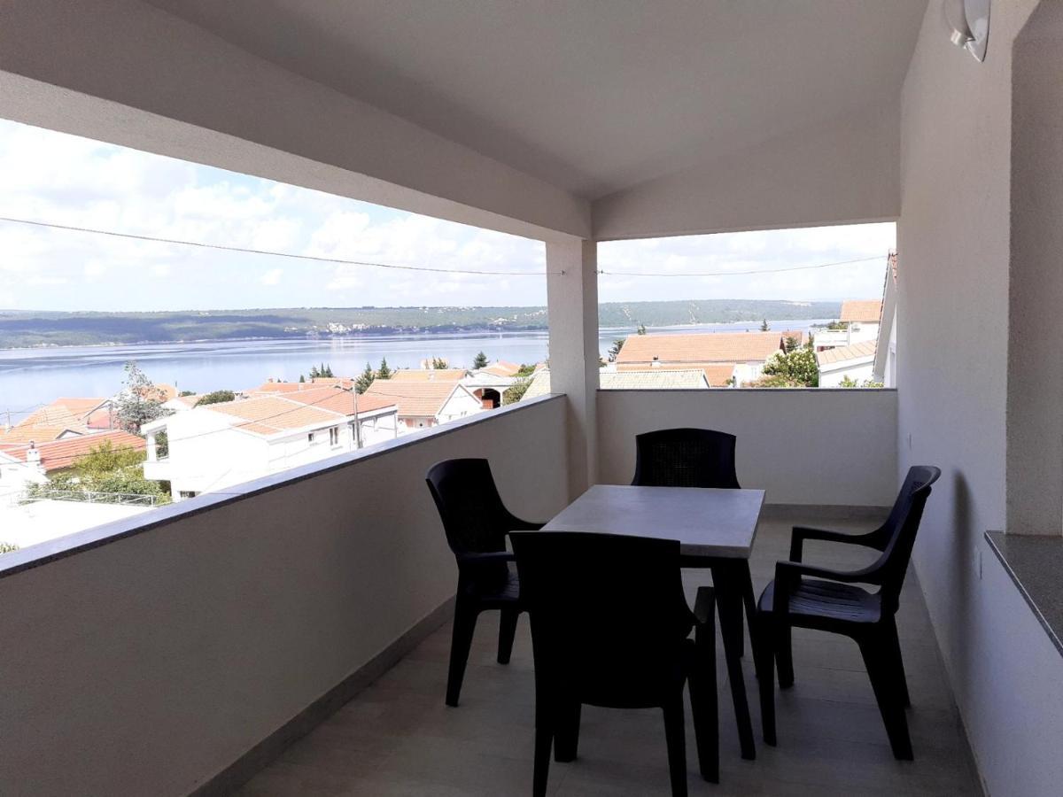 Apartmani Grumf Gornji Karin Exteriér fotografie